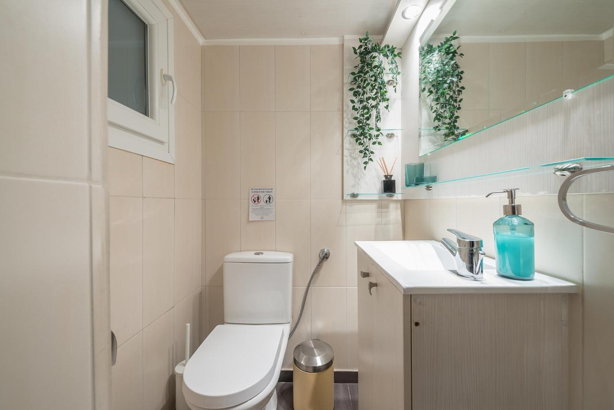 Spacious 2Bds Apt With Acropolis View In Center أثينا المظهر الخارجي الصورة